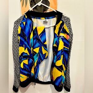 Women’s adidas track suit!